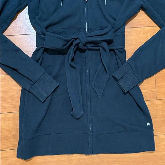 Victoria Secret Black Hooded Zip-Up Jacket with Belt - Picture 4 of 7